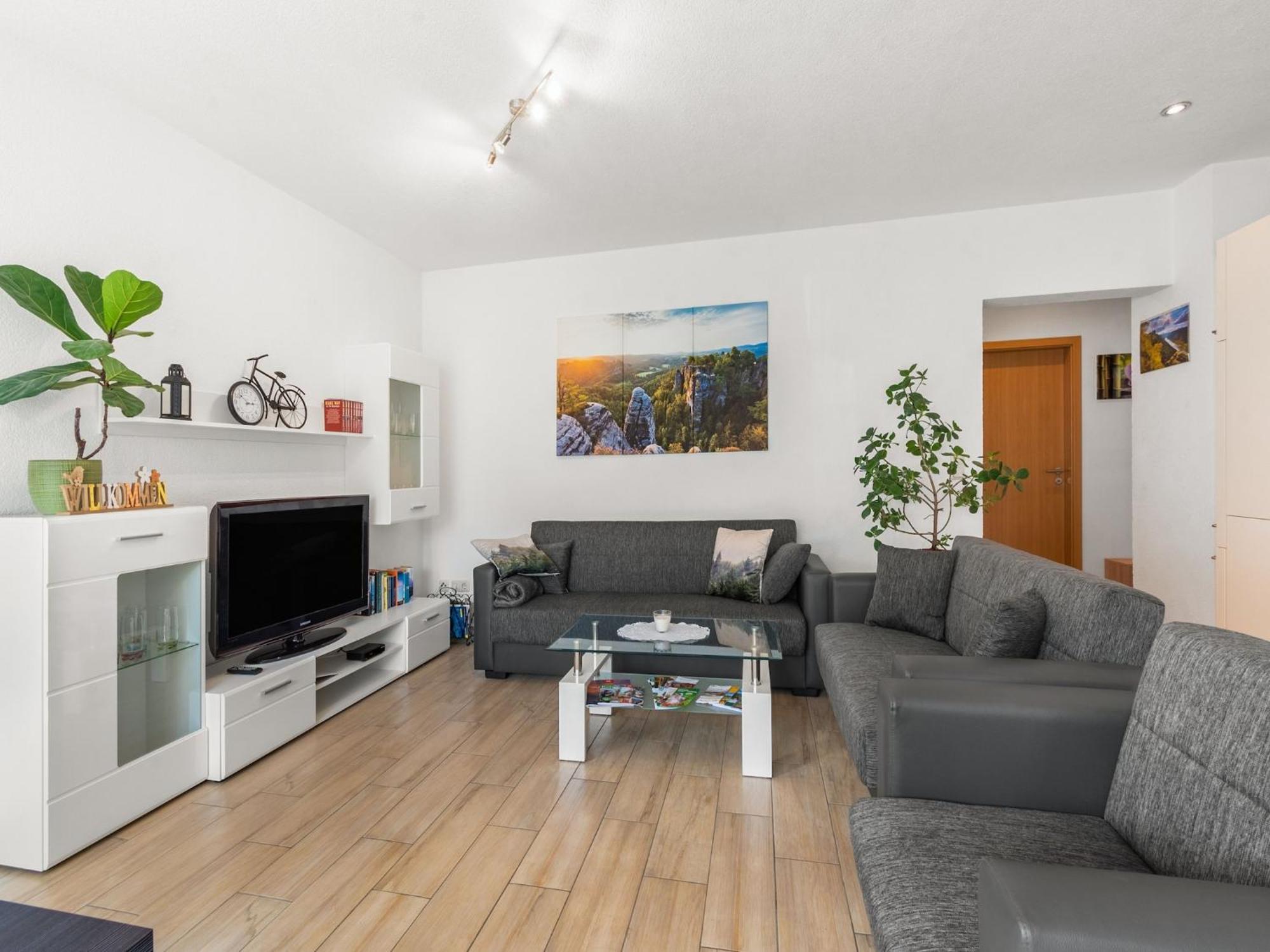 Modern Apartment In Sebnitz With A Terrace In 세브니츠 외부 사진